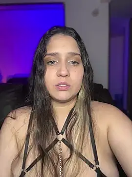 Snapshot of valentina_jonnes1 chatting on 03/22/25, 02:27 valentina jonnes1 online show from 03/22/25, 02:27