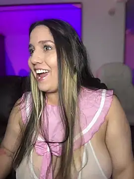 Snapshot of valentina_jonnes1 chatting on 03/16/25, 10:00 valentina jonnes1 online show from 03/16/25, 10:00