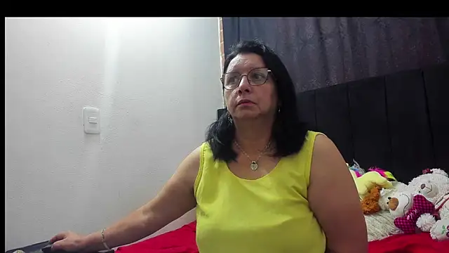 Evaaross 2345 online show from 01/11/26, 12:34