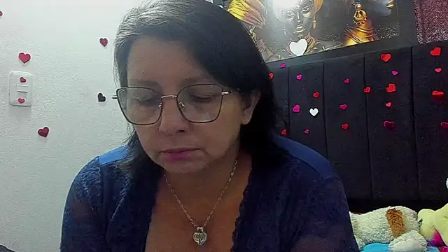 Snapshot of Evaaross_2345 chatting on 07/07/26, 07:39 Evaaross 2345 online show from 07/07/26, 07:39