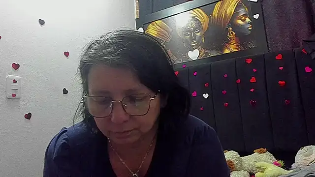Snapshot of Evaaross_2345 chatting on 07/09/26, 03:11 Evaaross 2345 online show from 07/09/26, 03:11