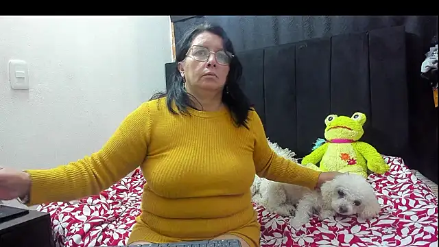 Evaaross 2345 online show from 02/01/26, 02:43