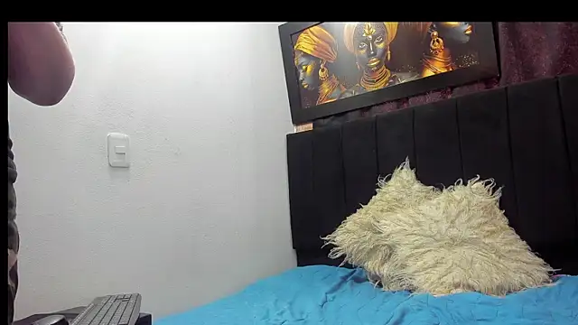 Evaaross 2345 online show from 10/26/25, 01:11