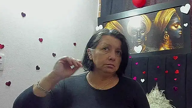 Snapshot of Evaaross_2345 chatting on 05/29/26, 02:23 Evaaross 2345 online show from 05/29/26, 02:23
