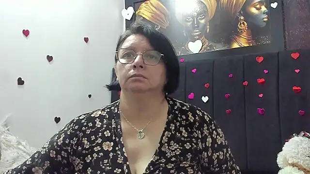 Evaaross 2345 online show from 03/25/26, 03:33