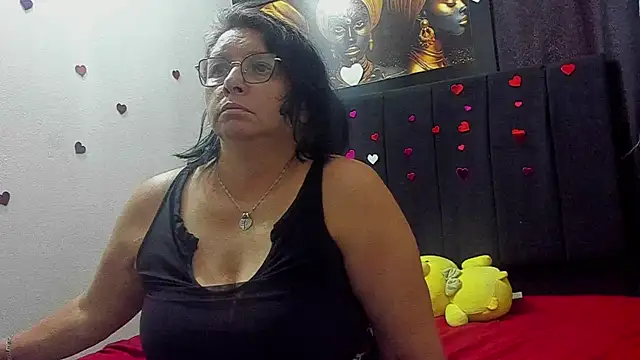Snapshot of Evaaross_2345 chatting on 07/16/26, 07:33 Evaaross 2345 online show from 07/16/26, 07:33