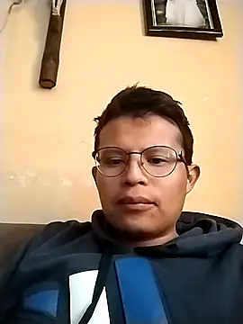 BoyHot11 online show from 01/15/26, 06:33