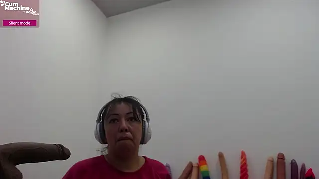 Snapshot of Drool_Sucker chatting on 02/01/26, 12:03 Drool Sucker online show from 02/01/26, 12:03