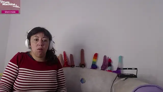 Snapshot of Drool_Sucker chatting on 02/14/26, 12:16 Drool Sucker online show from 02/14/26, 12:16