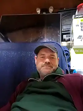 Snapshot of brasstiger chatting on 12/22/24, 10:58 brasstiger online show from 12/22/24, 10:58