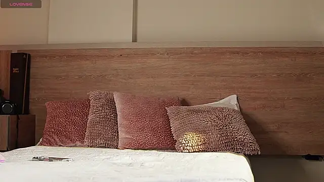 AliceShazaham  online show from 03/08/26, 04:05