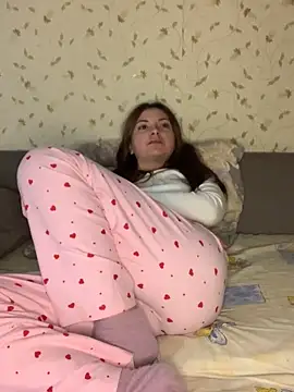 fairy365 online show from 10/12/25, 05:42