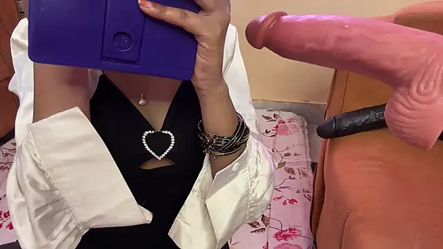 Snapshot of Sheela_oshovadi chatting on 01/18/26, 08:07 Sheela oshovadi online show from 01/18/26, 08:07