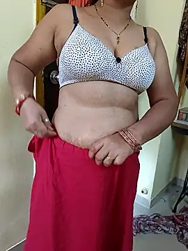 PayalSharmahot143 online show from 06/05/26, 06:52