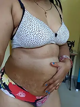 PayalSharmahot143 online show from 06/06/26, 05:12