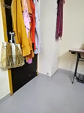 Snapshot of PayalSharmahot143 chatting on 10/04/25, 12:28 PayalSharmahot143 online show from 10/04/25, 12:28