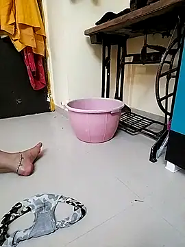 Snapshot of PayalSharmahot143 chatting on 10/22/25, 02:22 PayalSharmahot143 online show from 10/22/25, 02:22