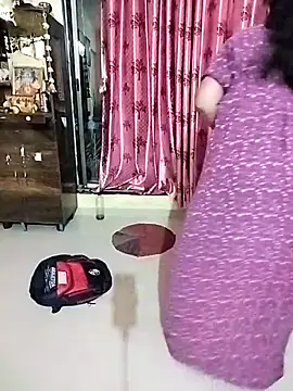 Snapshot of PayalSharmahot143 chatting on 10/26/25, 05:02 PayalSharmahot143 online show from 10/26/25, 05:02