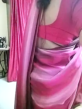 Snapshot of PayalSharmahot143 chatting on 09/17/25, 02:08 PayalSharmahot143 online show from 09/17/25, 02:08