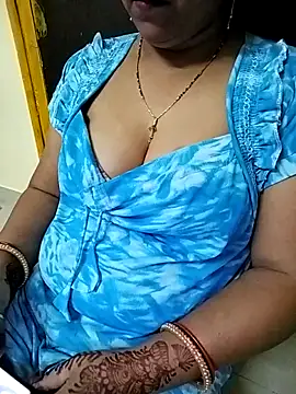 Snapshot of PayalSharmahot143 chatting on 10/13/25, 02:29 PayalSharmahot143 online show from 10/13/25, 02:29