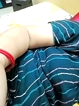 Snapshot of PayalSharmahot143 chatting on 10/29/25, 04:50 PayalSharmahot143 online show from 10/29/25, 04:50