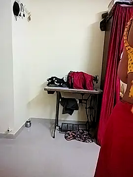 Snapshot of PayalSharmahot143 chatting on 09/11/25, 01:49 PayalSharmahot143 online show from 09/11/25, 01:49