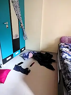 Snapshot of PayalSharmahot143 chatting on 11/04/25, 03:43 PayalSharmahot143 online show from 11/04/25, 03:43