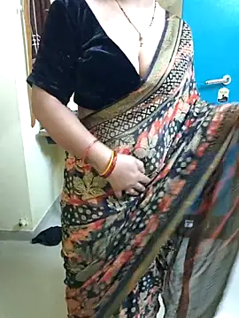 PayalSharmahot143 online show from 05/13/26, 12:28