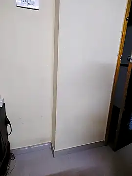 Snapshot of PayalSharmahot143 chatting on 10/15/25, 03:42 PayalSharmahot143 online show from 10/15/25, 03:42