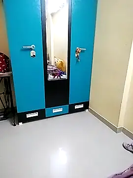 Snapshot of PayalSharmahot143 chatting on 10/24/25, 05:01 PayalSharmahot143 online show from 10/24/25, 05:01