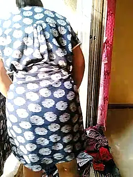 PayalSharmahot143 online show from 02/04/26, 04:40
