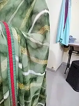 Snapshot of PayalSharmahot143 chatting on 12/18/25, 07:07 PayalSharmahot143 online show from 12/18/25, 07:07