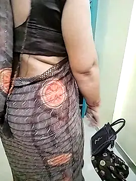 Snapshot of PayalSharmahot143 chatting on 10/08/25, 05:57 PayalSharmahot143 online show from 10/08/25, 05:57