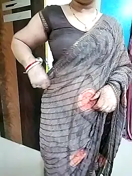 Snapshot of PayalSharmahot143 chatting on 10/15/25, 02:54 PayalSharmahot143 online show from 10/15/25, 02:54