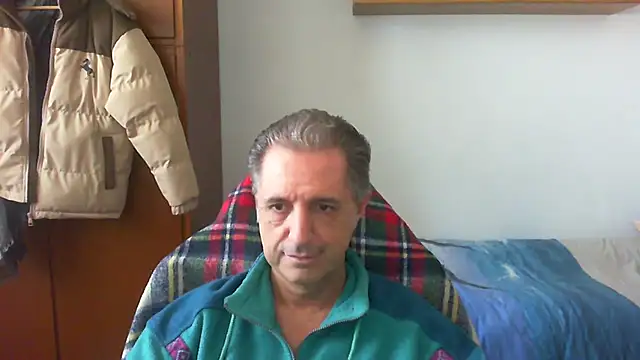 lliuk70mi online show from 03/31/26, 12:29