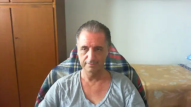 lliuk70mi online show from 05/22/26, 03:10