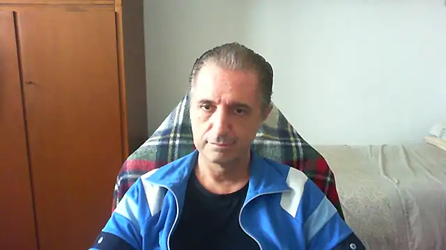 lliuk70mi online show from 05/08/26, 01:04