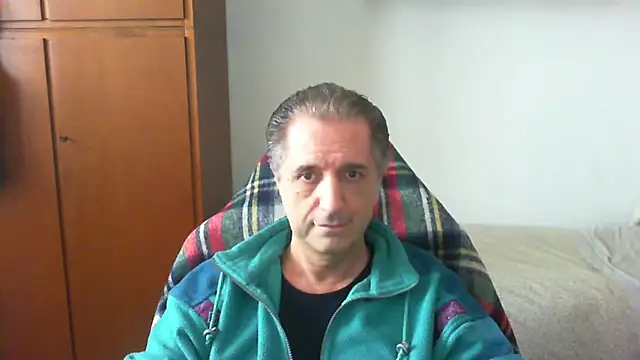 lliuk70mi online show from 04/20/26, 12:41
