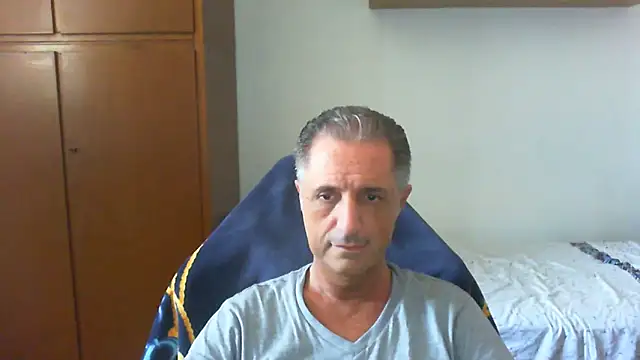 Snapshot of lliuk70mi chatting on 06/19/26, 11:38 lliuk70mi online show from 06/19/26, 11:38