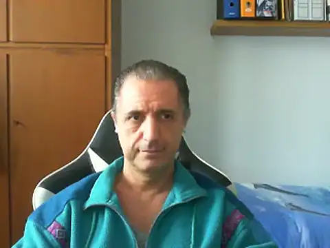 lliuk70mi online show from 03/15/25, 12:13