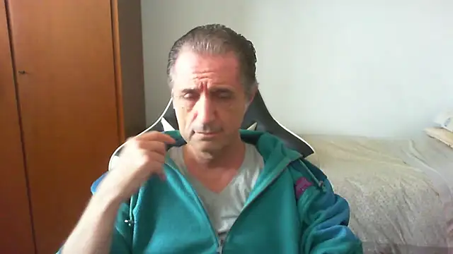 lliuk70mi online show from 04/29/26, 01:04