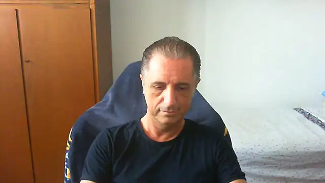 lliuk70mi online show from 06/01/26, 12:05
