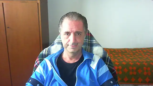 lliuk70mi online show from 05/10/26, 12:42