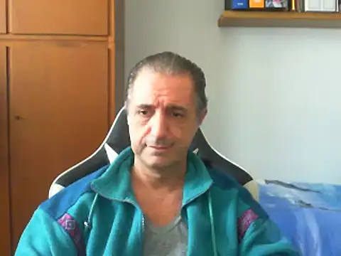 lliuk70mi online show from 03/20/25, 12:43