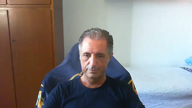 Snapshot of lliuk70mi chatting on 07/12/26, 12:17 lliuk70mi online show from 07/12/26, 12:17