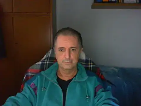 lliuk70mi online show from 12/01/25, 02:51