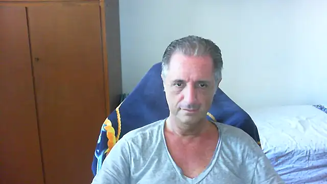 Snapshot of lliuk70mi chatting on 07/02/26, 12:55 lliuk70mi online show from 07/02/26, 12:55
