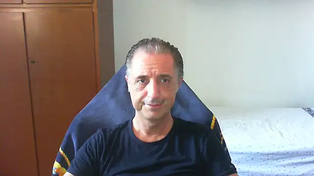 lliuk70mi online show from 05/26/26, 01:31