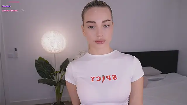 Nicole youthfull online show from 02/03/25, 09:07