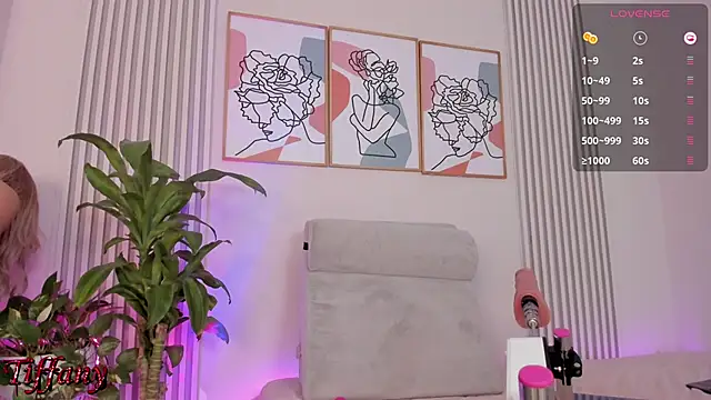 Snapshot of Tiffany_Sims1 chatting on 03/10/25, 03:34 Tiffany Sims1 online show from 03/10/25, 03:34